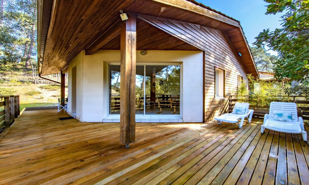Maubuisson House | Holiday home in Carcans: between lake and ocean, close to cycle paths