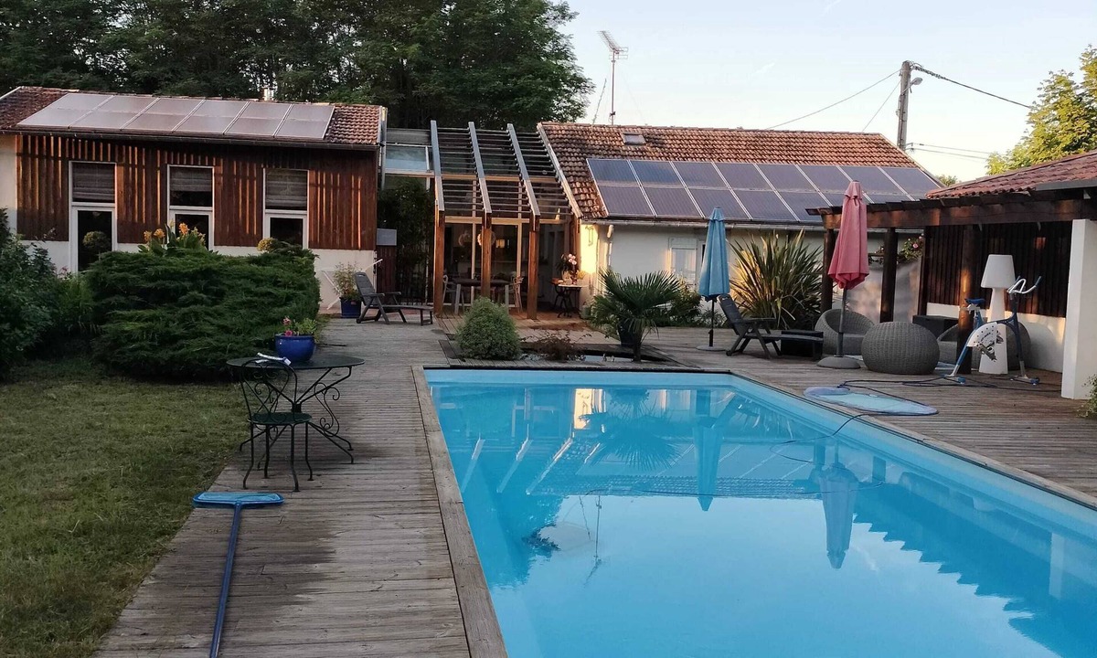 Saint-Vincent-de-Paul Villa | Homerez - Villa in Saint-Vincent-de-Paul