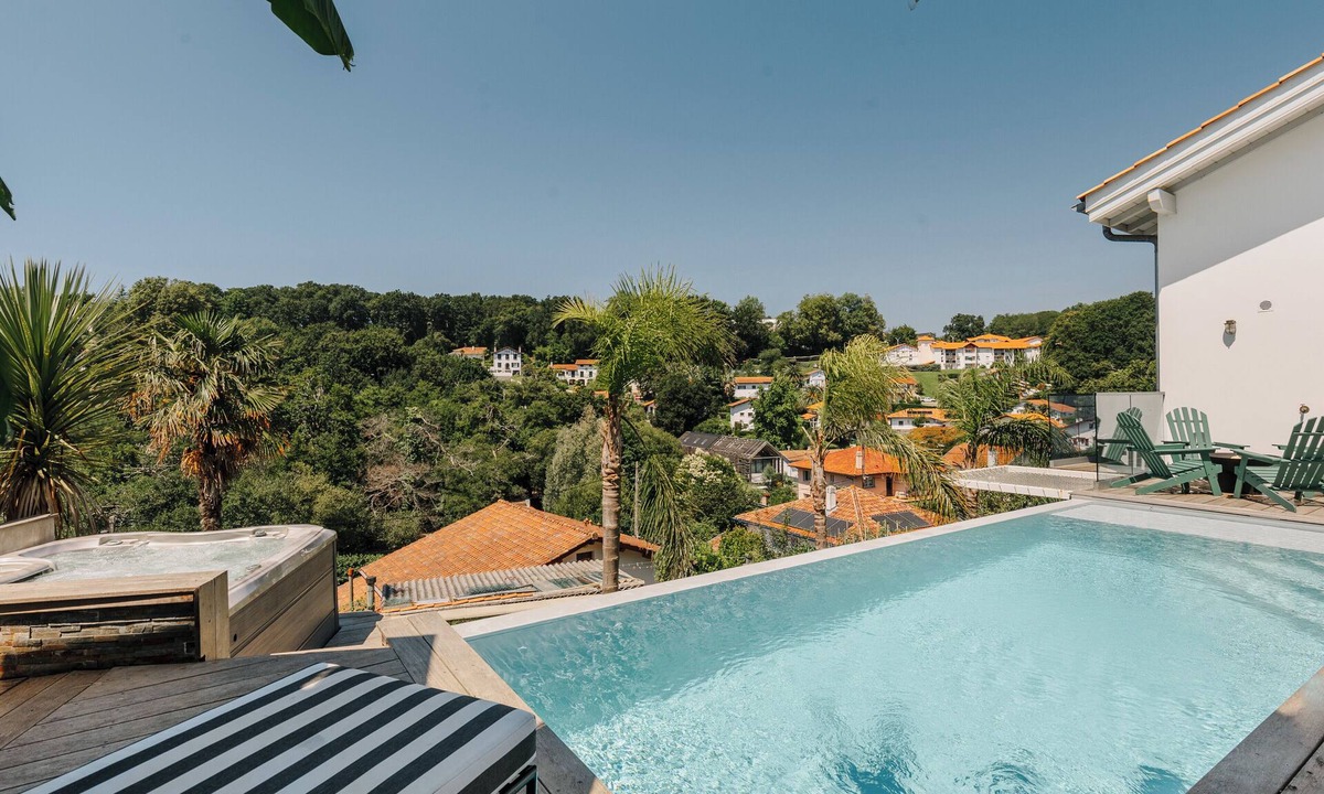 Biarritz Villa | Horizonte: Villa with heated pool & jacuzzi – Wellness in Biarritz