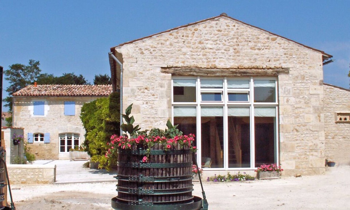 Saint-Palais-de-Phiolin House | House with swimming pool ideal for families with children