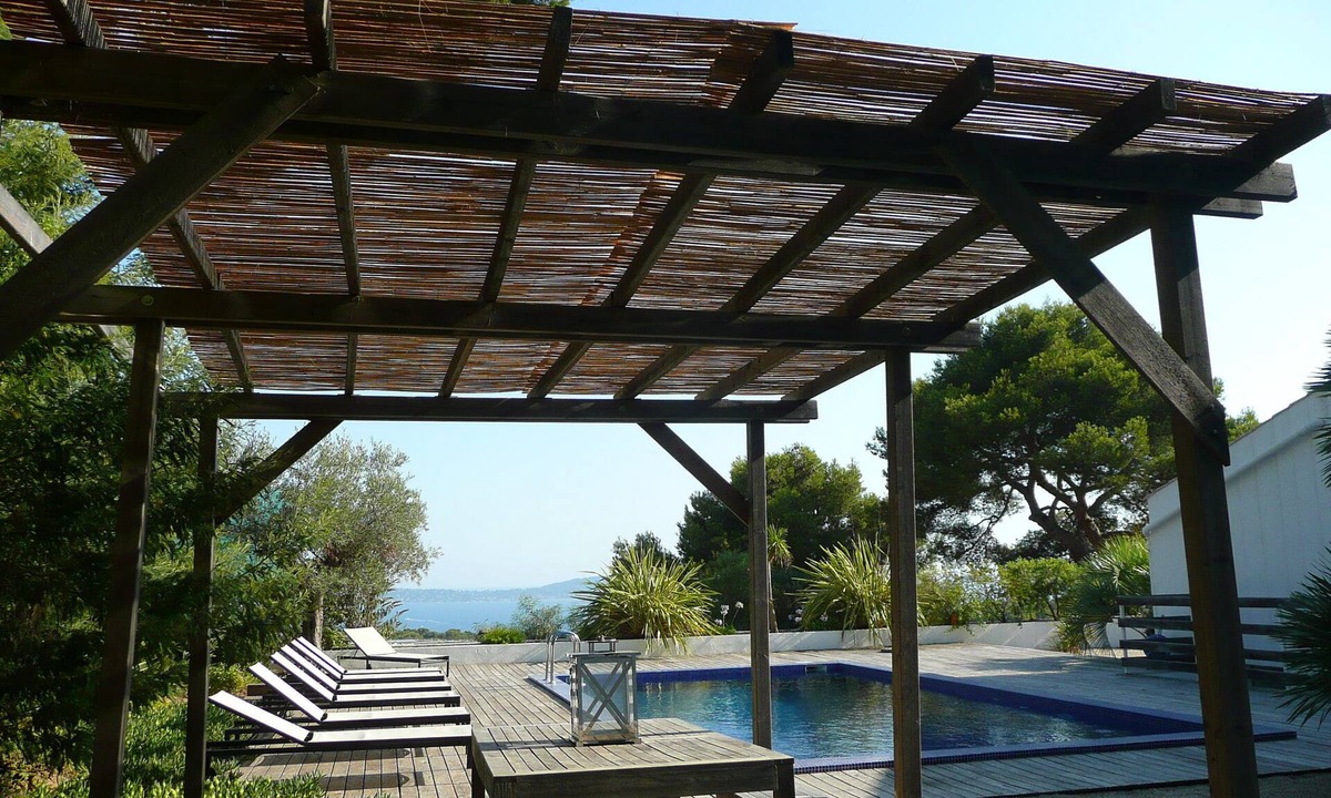 Hyeres Villa | Hyeres Les Palmiers: House / Villa - HYERES LES PALMIERS
