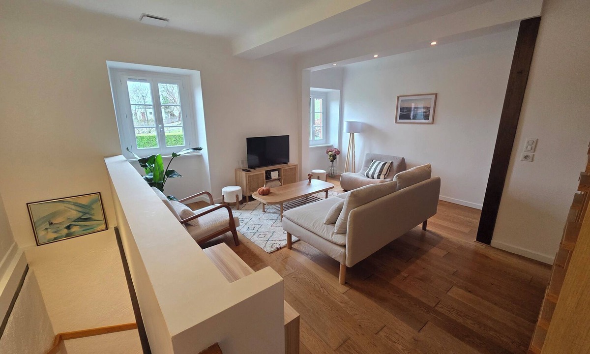 Mendionde Apartment | Ideal for discovering the Basque Country: cosy apartment, terrace and magnificent view.