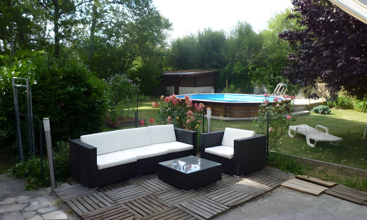 Pessac Bed & Breakfast | Independent Guest Room with Table d’Hôtes – Peaceful Night Space Near Bordeaux
