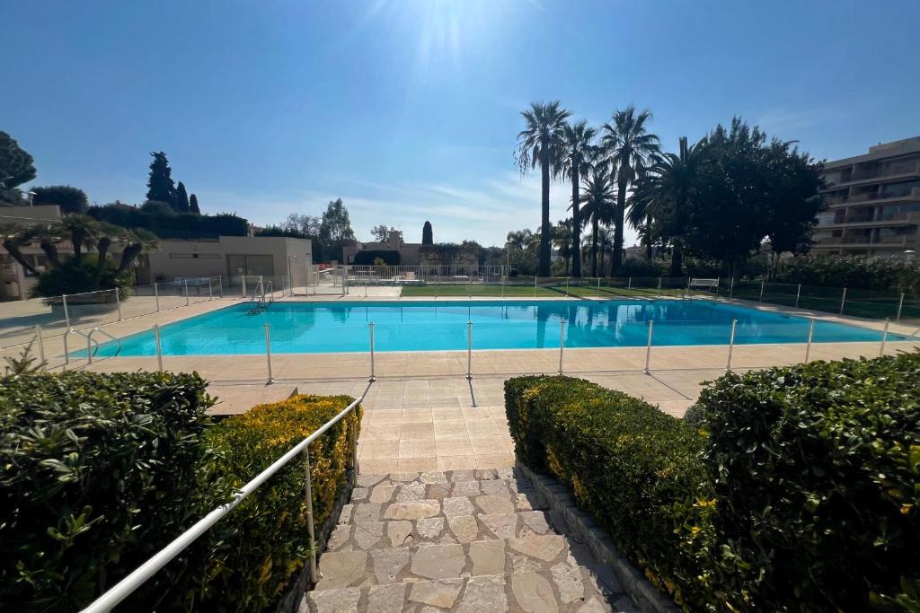 Juan-les-Pins Apartment | JUAN LES PINS - 4 people - swimming pool - tennis