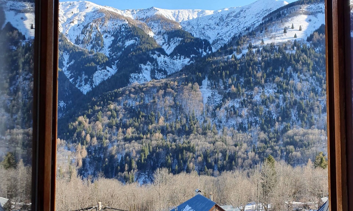 Saint-Colomban-des-Villards Apartment | Just 5 minutes from the Domaine des Sybelles! Fully equipped apartment with view.