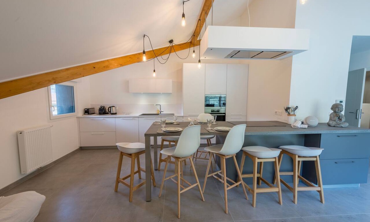 Duingt Apartment | L'Elegance - Appartement de charme aux pieds de la montagne du Taillefer