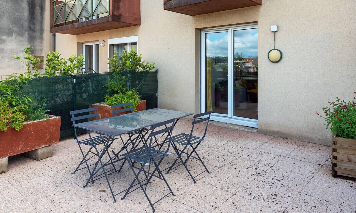 Brive-la-Gaillarde Apartment | L'Instant Terrasse - 1 Bedroom