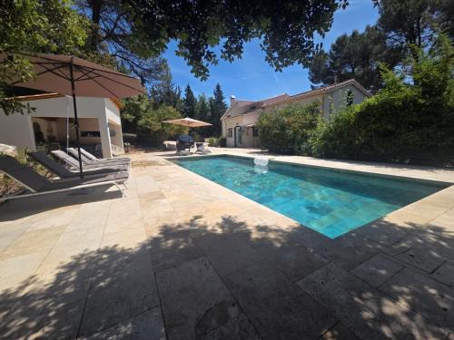 Lorgues Villa | La Bastide Blanche Magnifique villa 5 étoiles 5 chambres et piscine privée sur 6500 m VAR