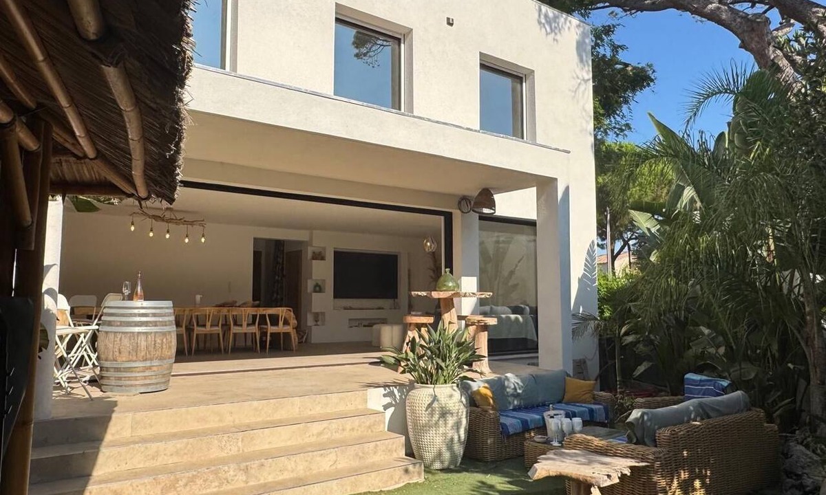 La Capte House | La Capte, new air-conditioned house with a Jacuzzi, a 3-minute walk from the ocean
