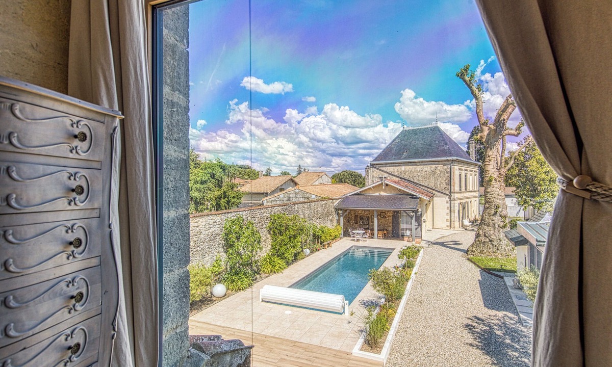 Lamarque House | La Grange de la Maison Reverdi – Haven of Serenity with Pool & Private Terrace