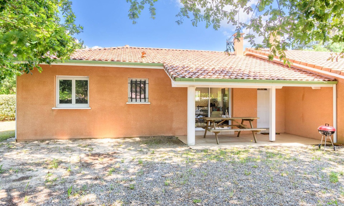 Saint-Julien-en-Born House | La Lette II Albizzias by Interhome