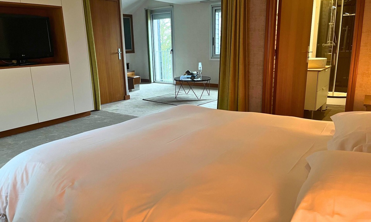 Force Bed & Breakfast | La Maison de l'Orbière