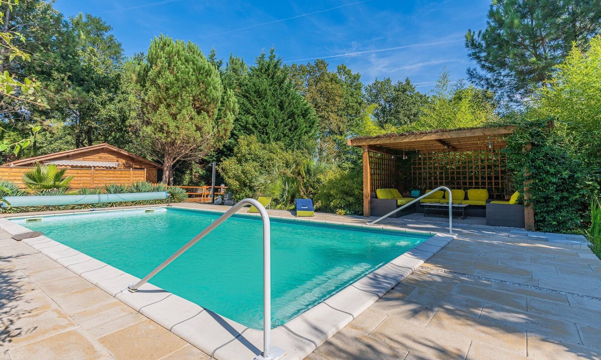 Saumos Apartment | La Maisonnette en Bois – Pool, Nature, and Ocean Nearby