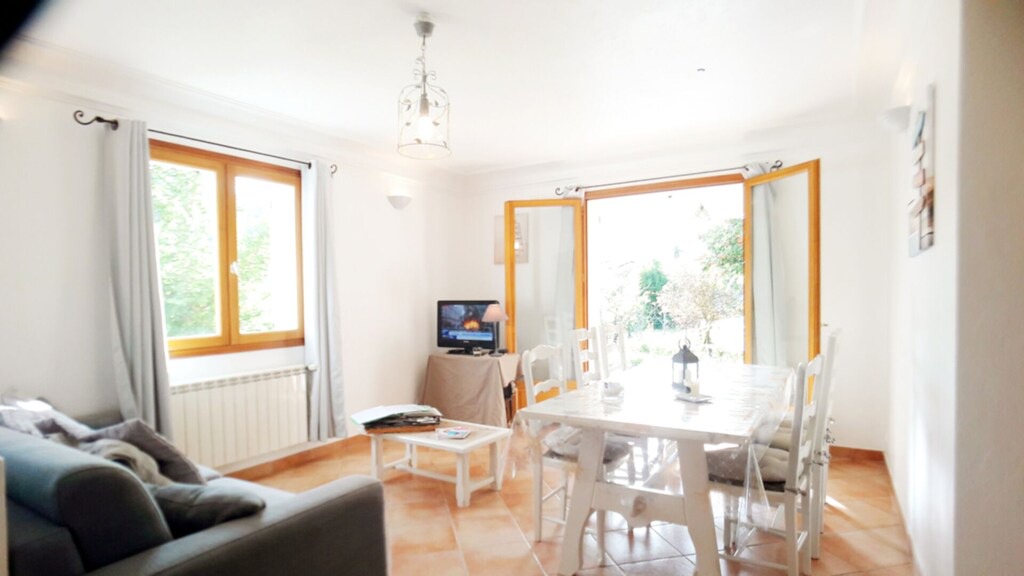 Le Bar-sur-Loup Apartment | LA PASCALINE - LOCATIONS-06 - FLAT IN VILLA ON TEH FRENCH RIVIERA