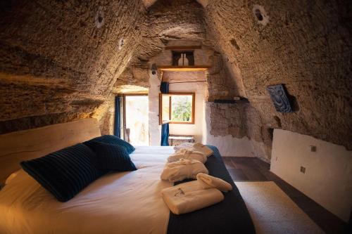 Doue-la-Fontaine House | La Rose Bleue