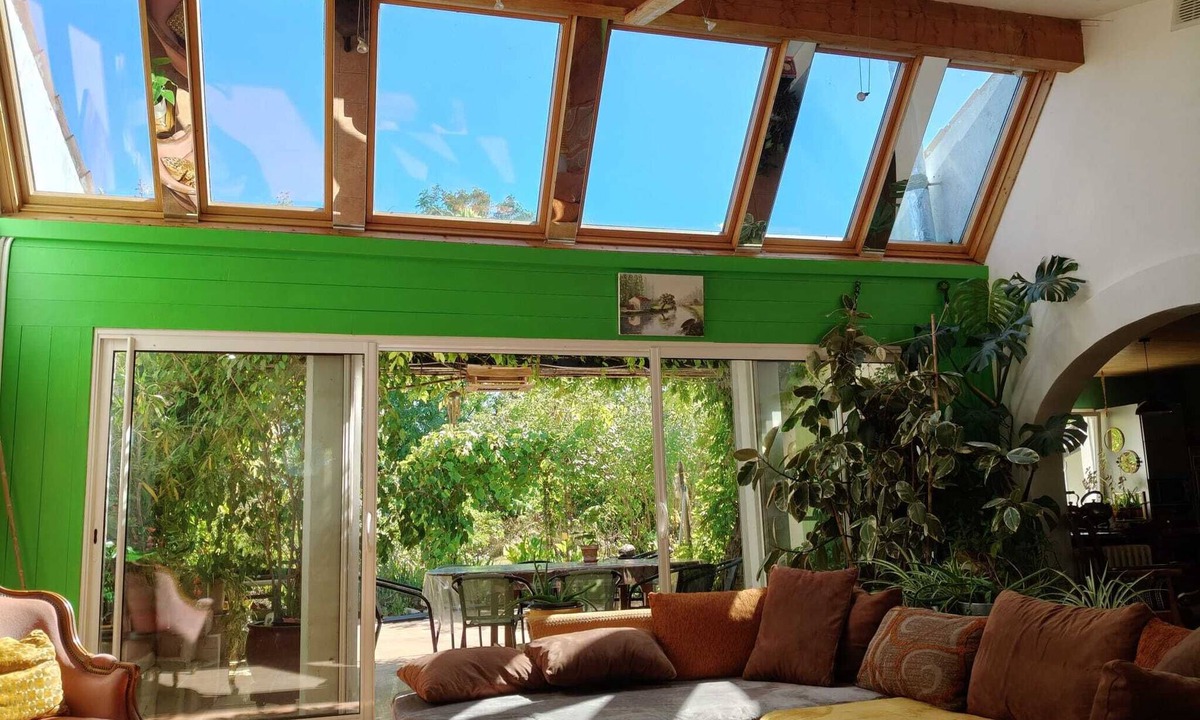 Saint-Pierre-d'Amilly Villa | Large, single-story, air-conditioned house with 5 bedrooms near the Marais Poitevin