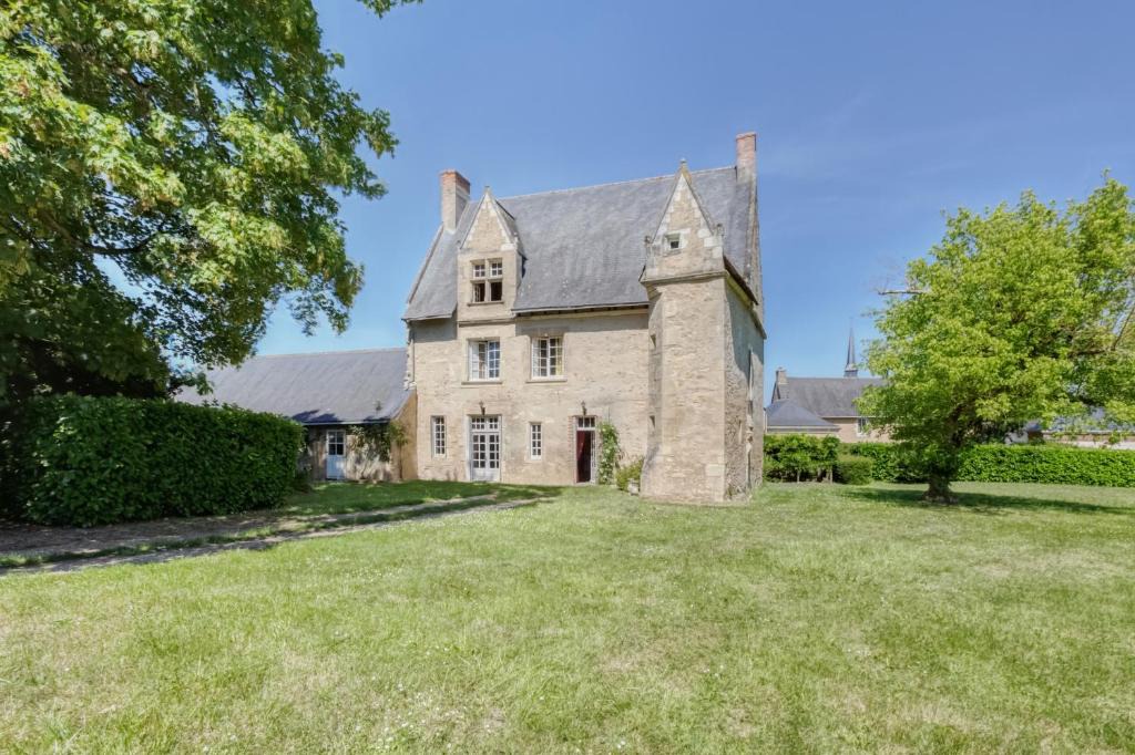 Les Rairies House | Le Castel
