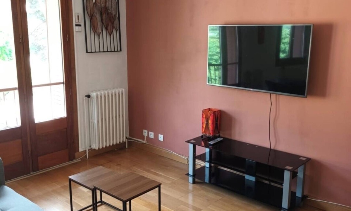 Saint-Jean-de-Maurienne Apartment | Le cosy de l'Arvan. Furnished apartment Saint-Jean-de-Maurienne.