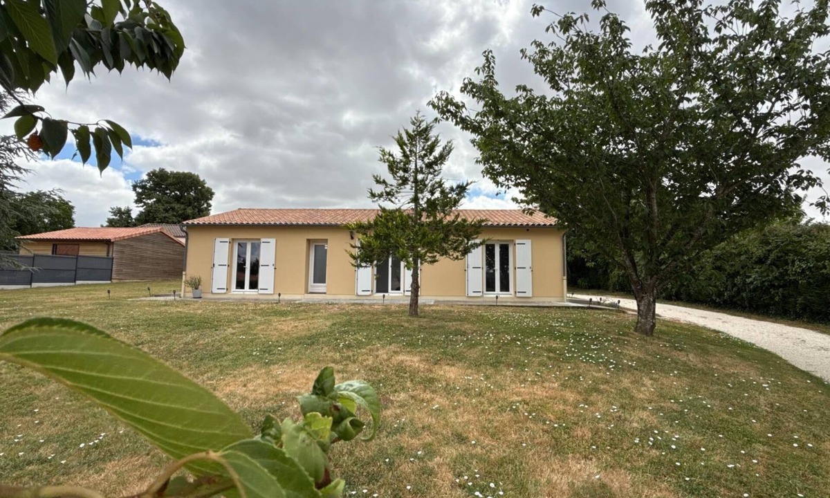 Cheneche House | Le Gîte de Bré - CHENECHE