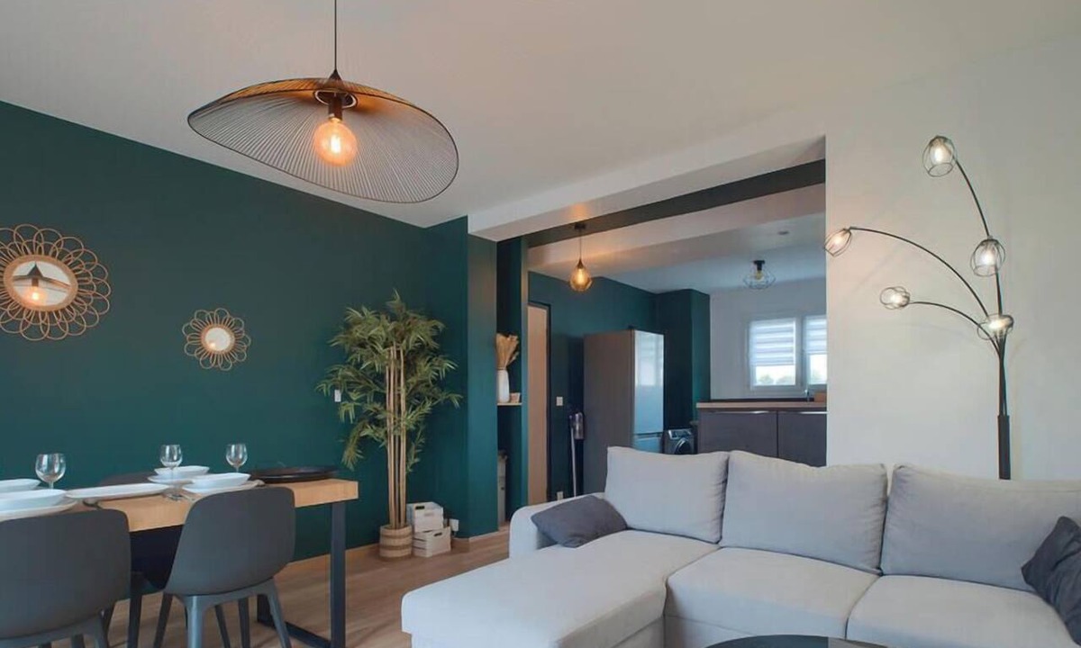 Laval Apartment | Le Solférino - Balcon - Parking - Wifi