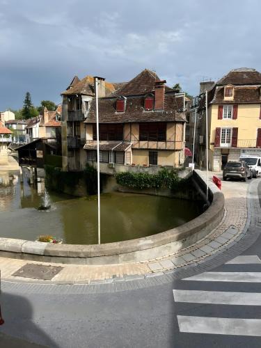 Salies-de-Bearn Apartment | Les dames de Salies