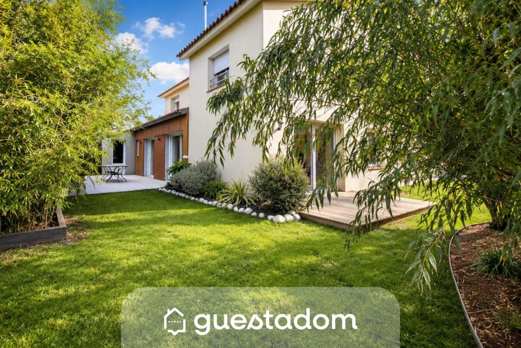 Challans House | Les Gâtines - Jardin - Grand groupe