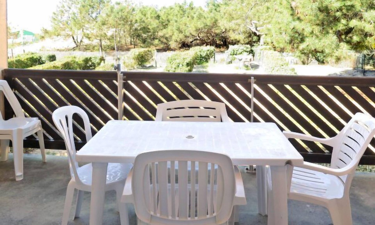 Carcans Plage Apartment | Les Hameaux de l'Océan 46T by Interhome