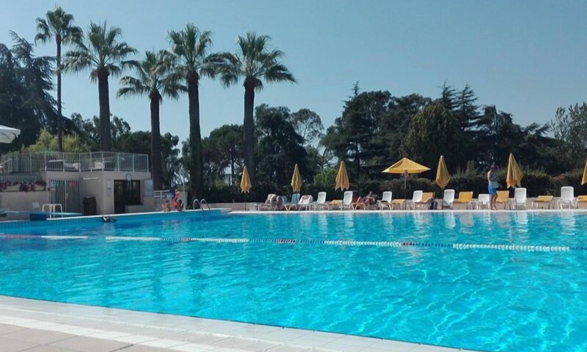 Villeneuve-Loubet Apartment | LES HAUTS DE VAUGRENIER Beautiful duplex with pool