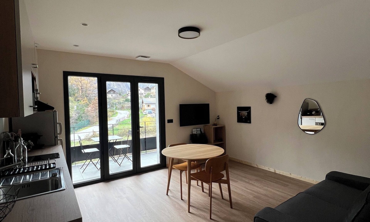 Saint-Michel-de-Maurienne Apartment | Les Loges de Sainte-Anne - Apartment No. 3
