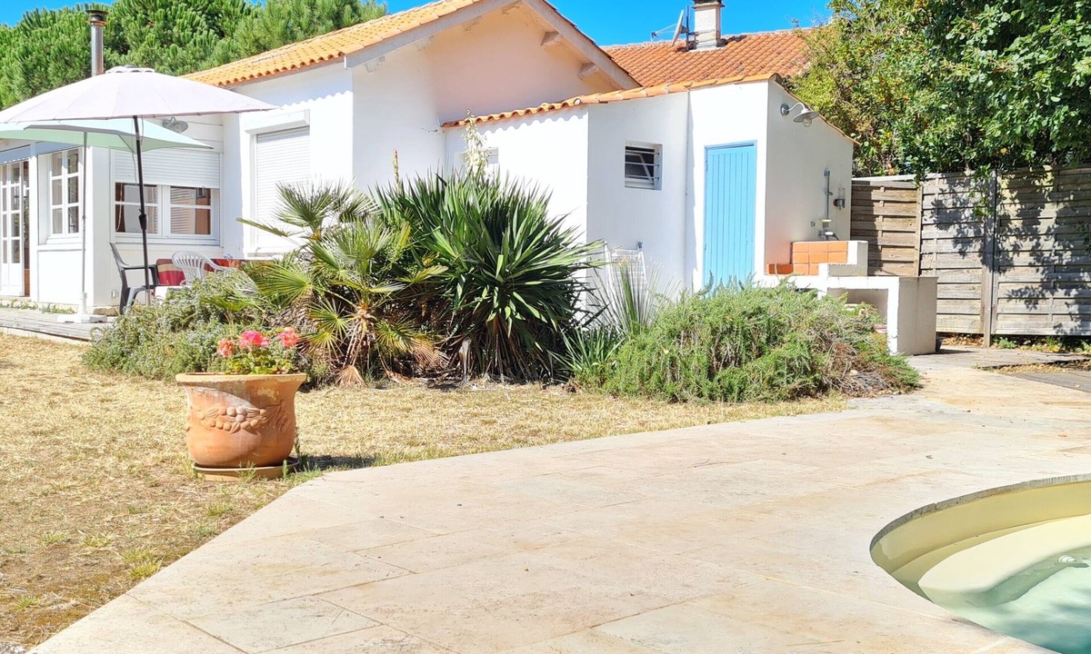 Saint-Pierre-d'Oleron House | Les Malouines, seaside home on Oléron island with swimming pool