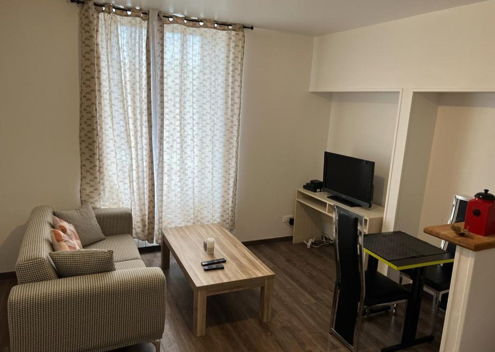 Nogent-le-Rotrou Apartment | Lilas
