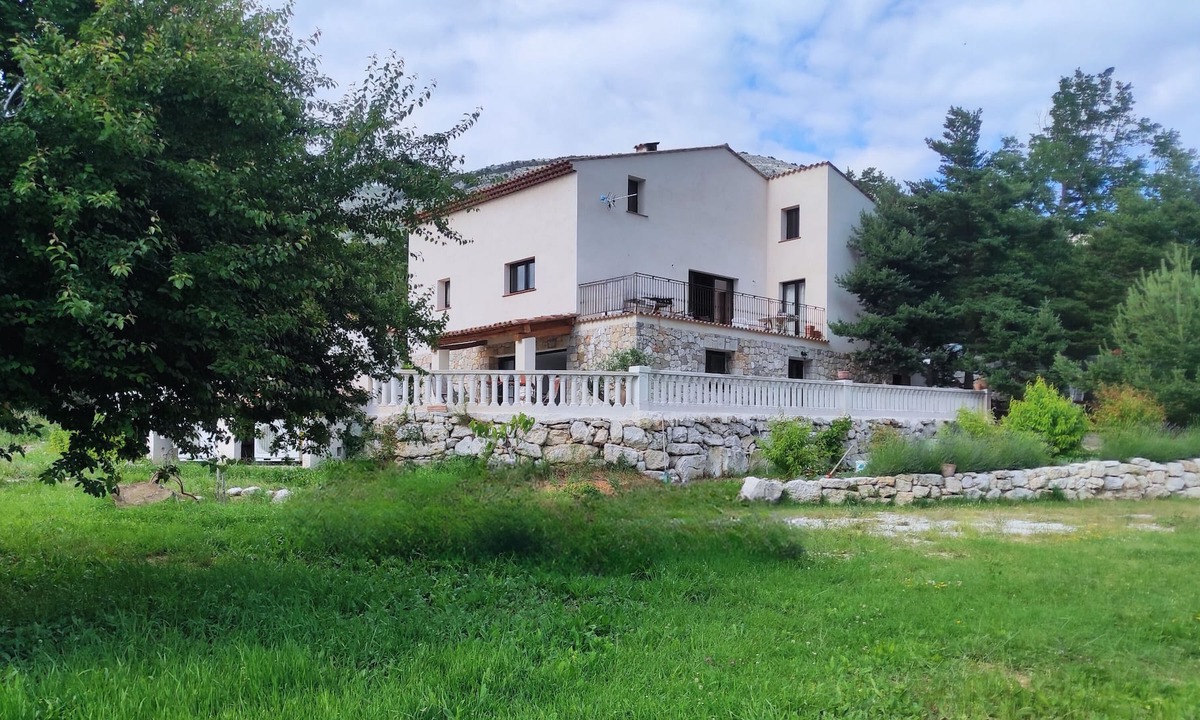 Escragnolles Apartment | LOWER VILLA AMAZING VIEW OF THE MOUNTAIN