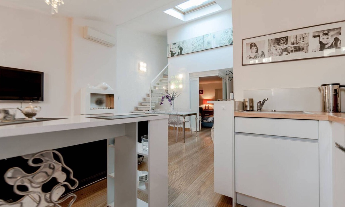 Old Town Apartment | Luxurious apartment in the 'golden square'.