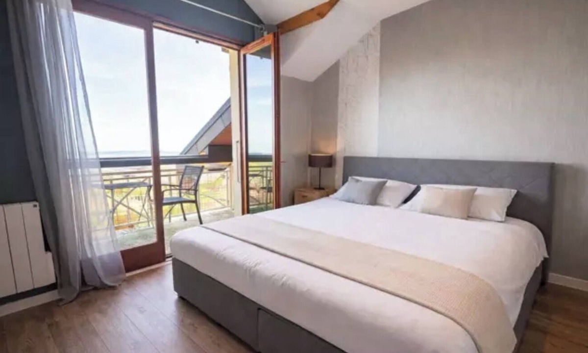 Neuvecelle Apartment | Magnificent apartment in Evian Splendid view of Lake Leman