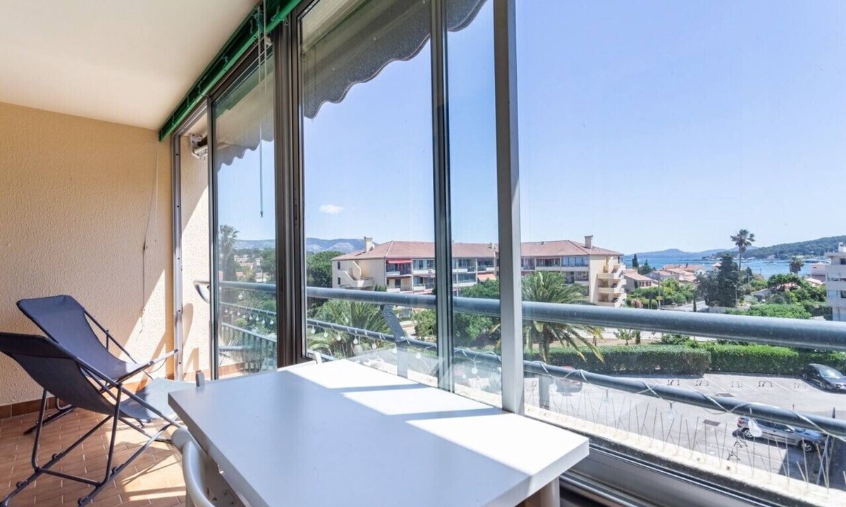 Les Sablettes Apartment | Magnificent sea view apartment