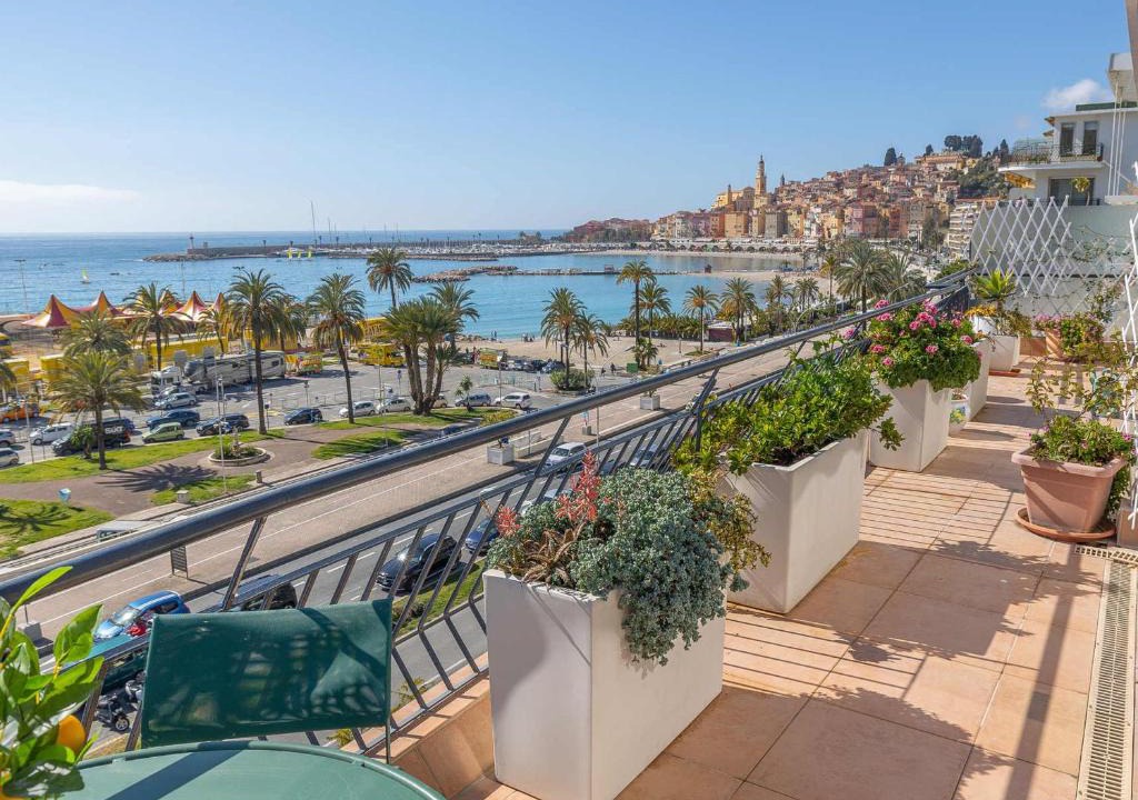 Menton Apartment | Magnifique 3P climatisé en dernier étage avec terrasse face mer, proche centre Menton - FR-1-196-326