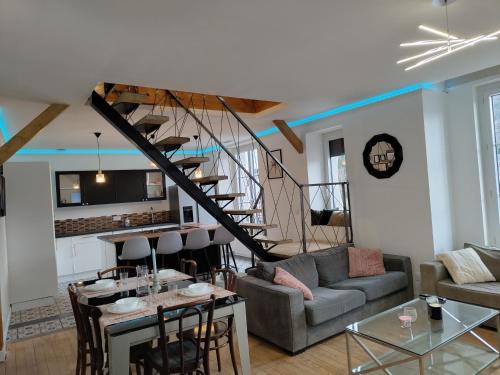 Lourdes Apartment | Magnifique Duplex de 135 m2 pour vos séjours jusqu'à 10 à Lourdes