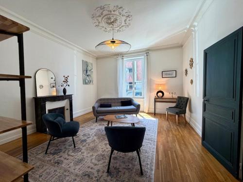 La Roche-sur-Yon Villa | Maison 8 personnes et salle de cinéma privée