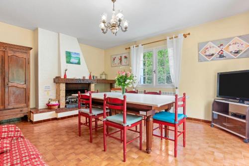 Meounes-les-Montrieux Apartment | Maison Bosco