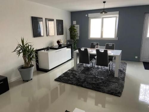 Sancheville House | Maison confortable à Sancheville, 70 m² avec équipements