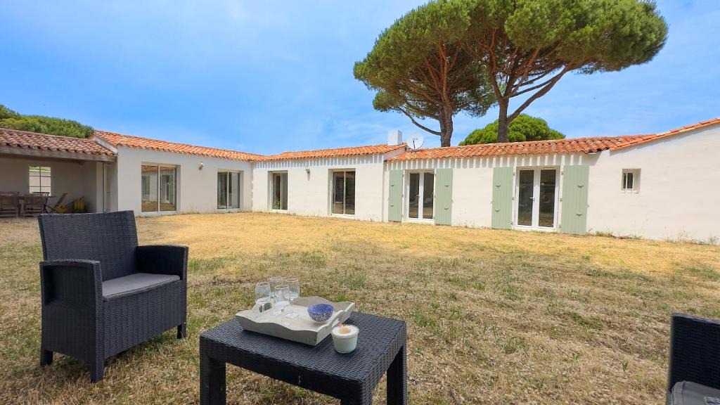 Le Bois-Plage-en-Re Villa | Maison de vacances avec jardin arboré proche plage