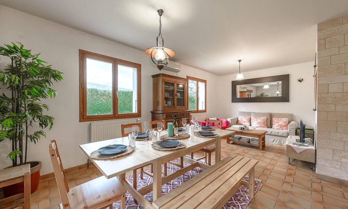 Duingt House | Maison Horizon - Charmante propriété familiale avec jardins & jeux