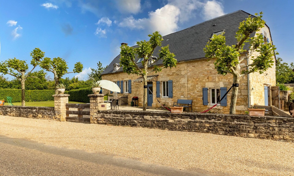 Jayac House | Maison Périgourdine de Caractère, 2-8 Personnes, Piscine, Située au Calme