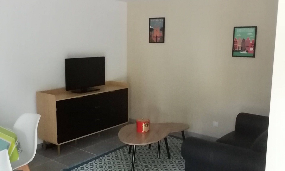 Guimps Apartment | Maison T 1 sur terrain au calme à la campagne dans les vignobles du cognac