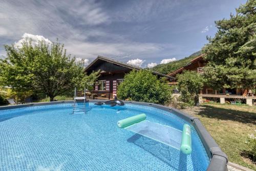 Passy Ski Chalet | Mazot des Outards - Pool - Garden - Air Conditionning