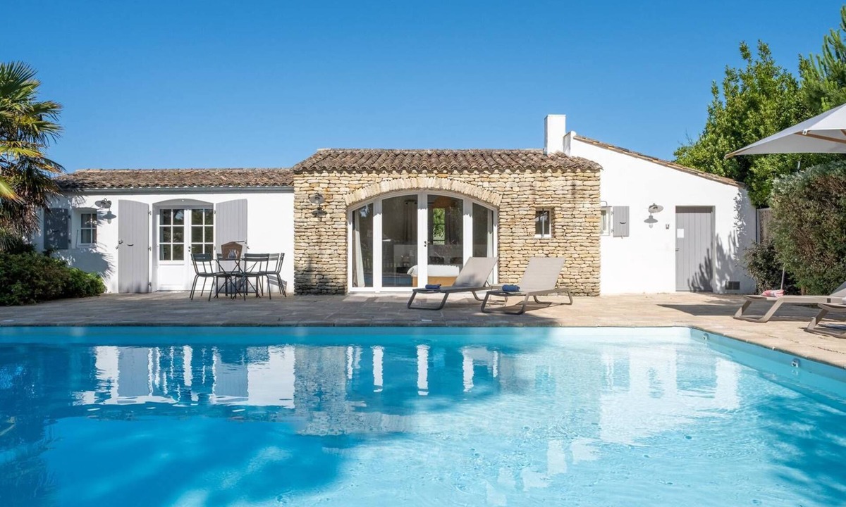 Les Portes-en-Re House | Minato - Stunning family villa with private pool and tennis court