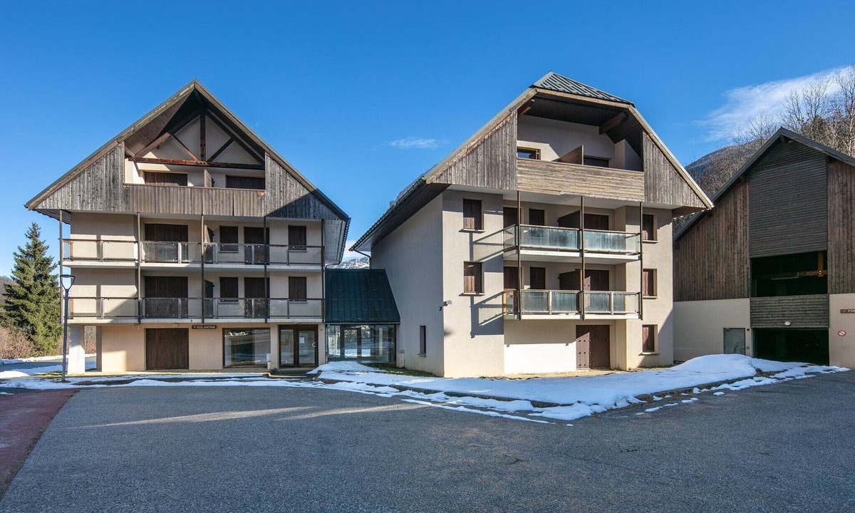 Saint-Colomban-des-Villards Apartment | Mountain Lodging with Private Balcony