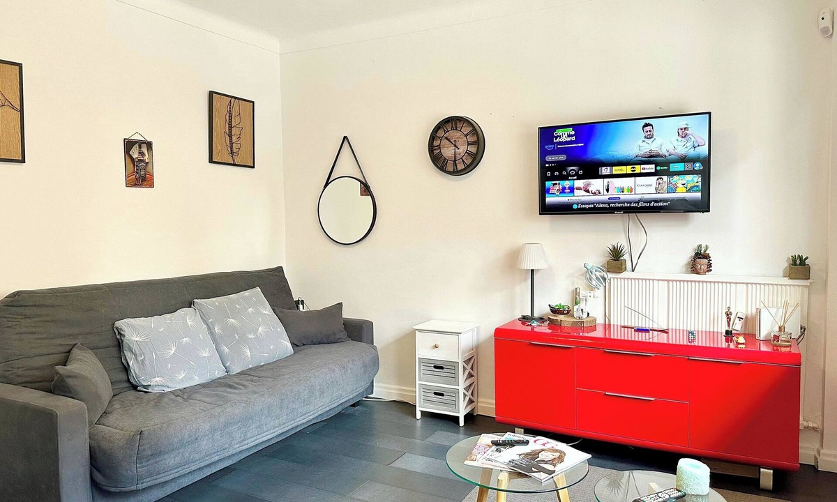 Carnot Apartment | Modern Studio Cannes Center Near PalaisFestival