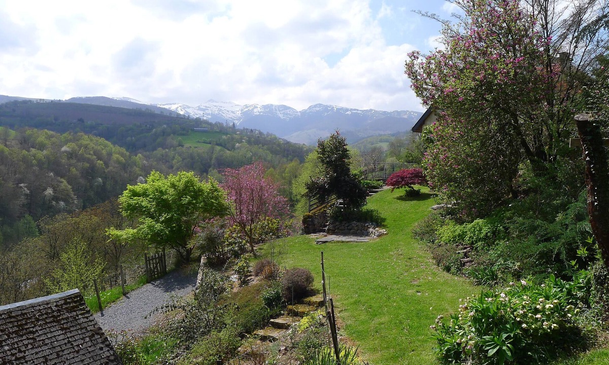 Astugue House | Mountain house comfortable, large terrace facing south, exceptional view