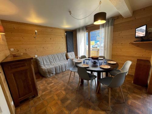 La Clusaz Apartment | NEIGE ET ROC 2 - Appartement centre village - Wifi